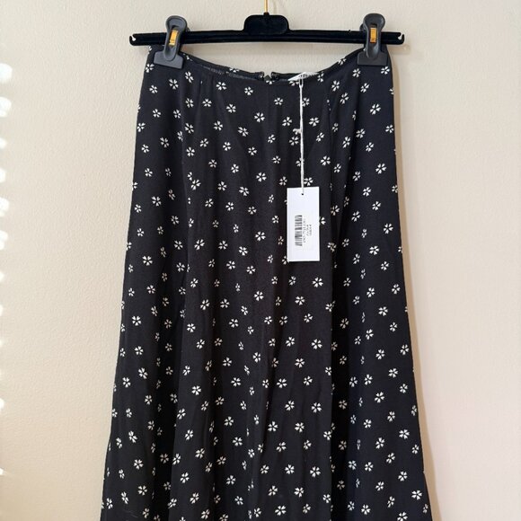Reformation Black with White Floral Zoe Skirt - Picture 2 of 3